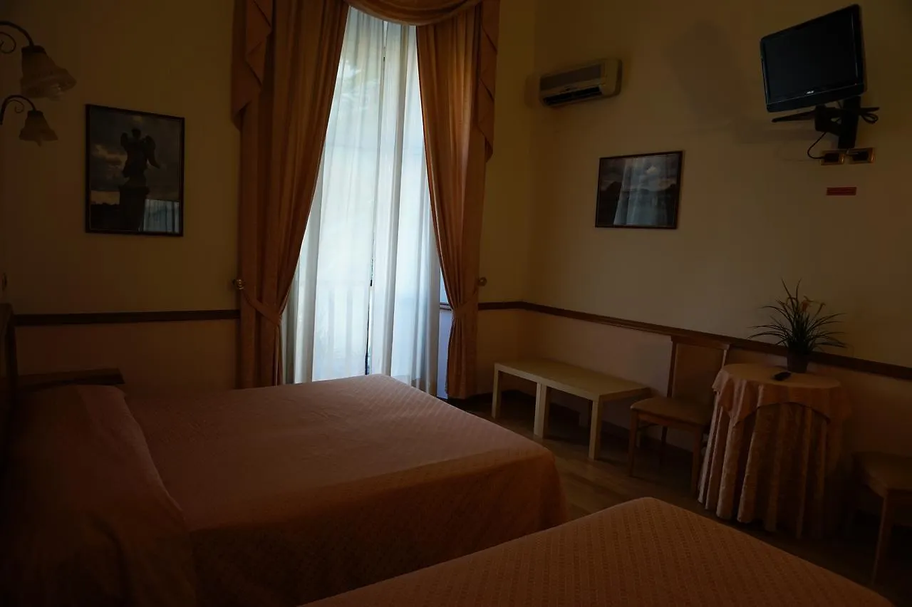Green Hotel Rom